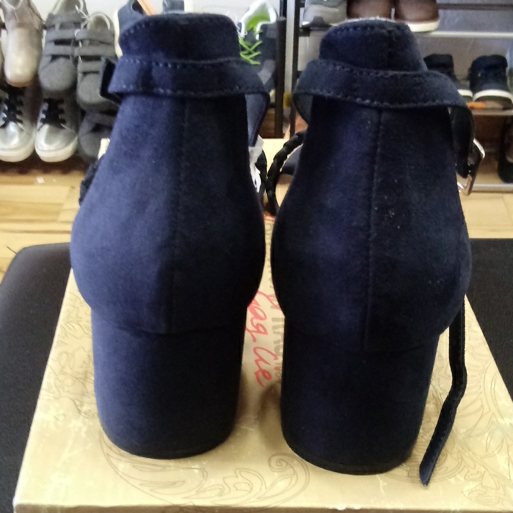 American Rag - Picture 3 of 4